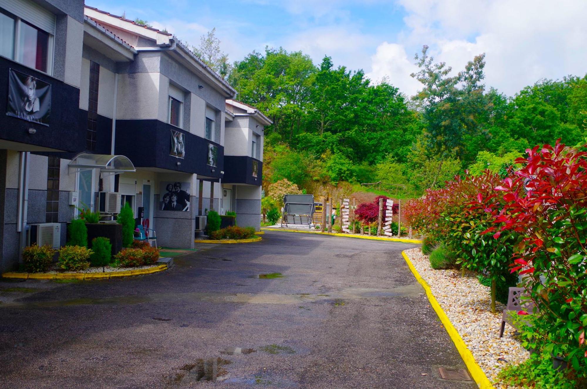 Hotel Apartamentos Rock Star Taboadela Екстериор снимка