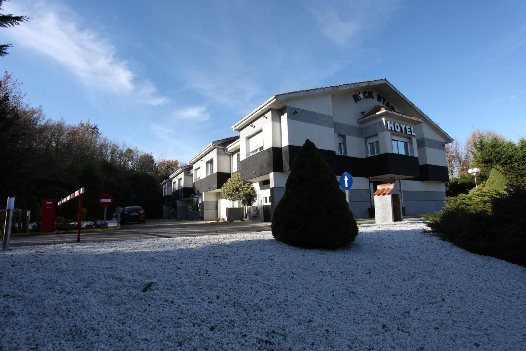 Hotel Apartamentos Rock Star Taboadela Екстериор снимка