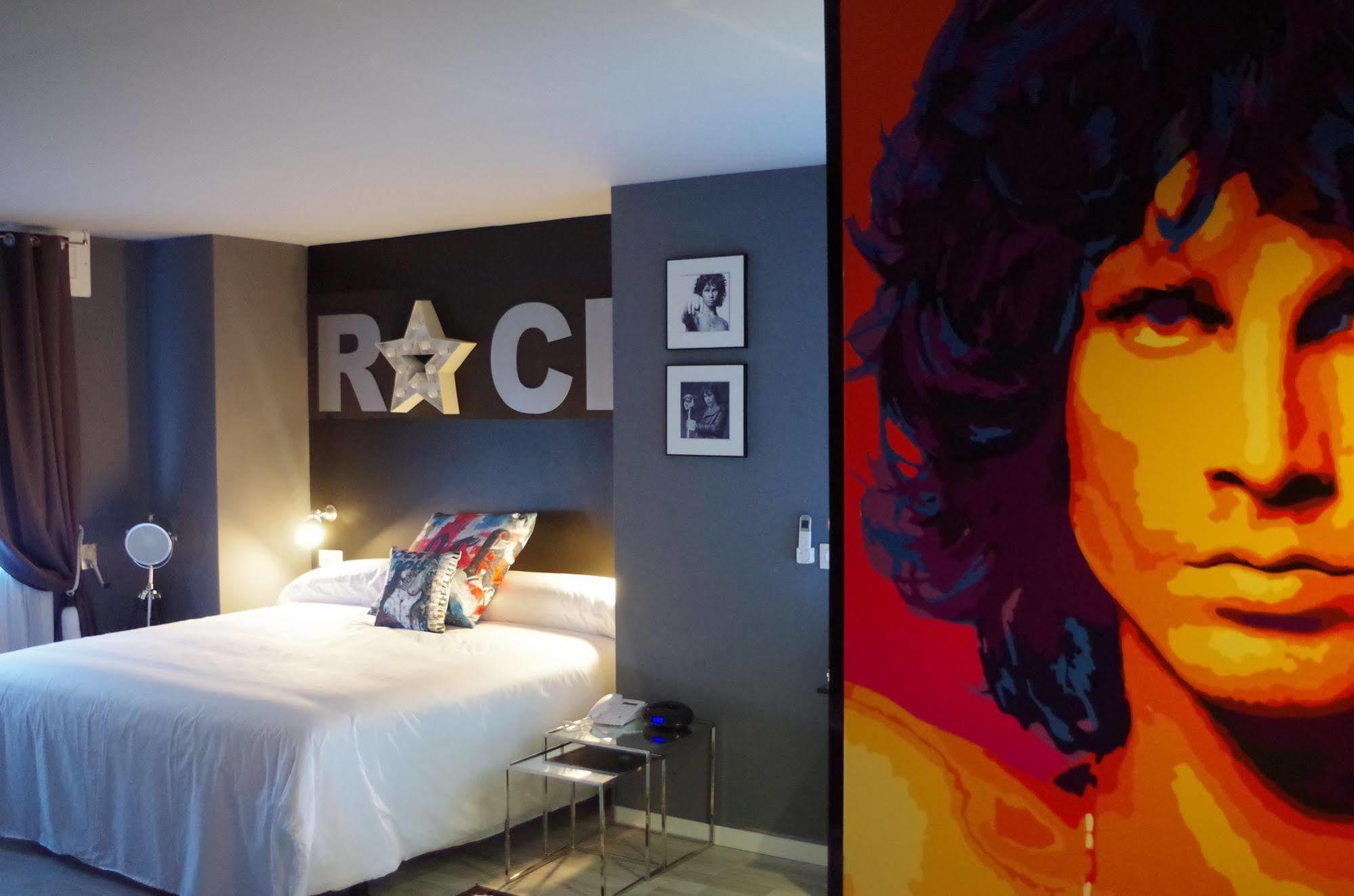 Hotel Apartamentos Rock Star Taboadela Екстериор снимка